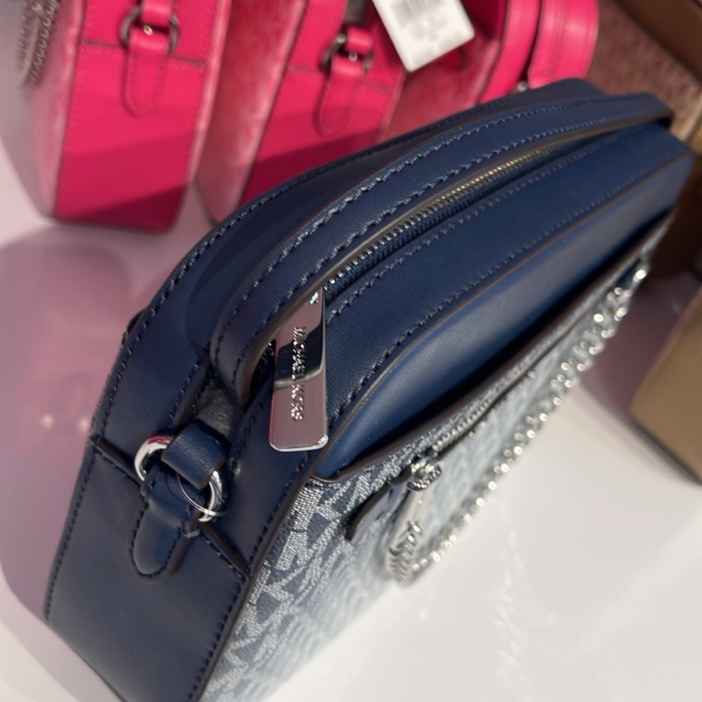 Michael Kors Jet Set Large Ombré Signature Logo EW Crossbody Body
Navy 
NWT - Picture 9 of 13